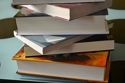 Pila-de-libros